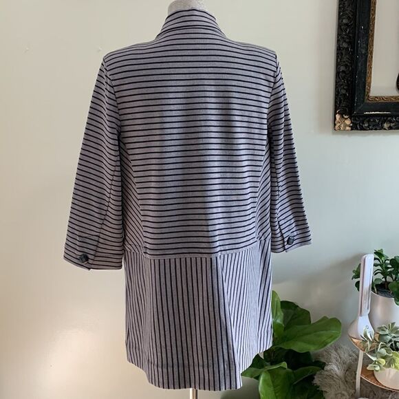 Cabi Grey And Navy Striped Hidden Button 3/4 Sleeve Coat Size L W/Shoulder Pads - Picture 9 of 17